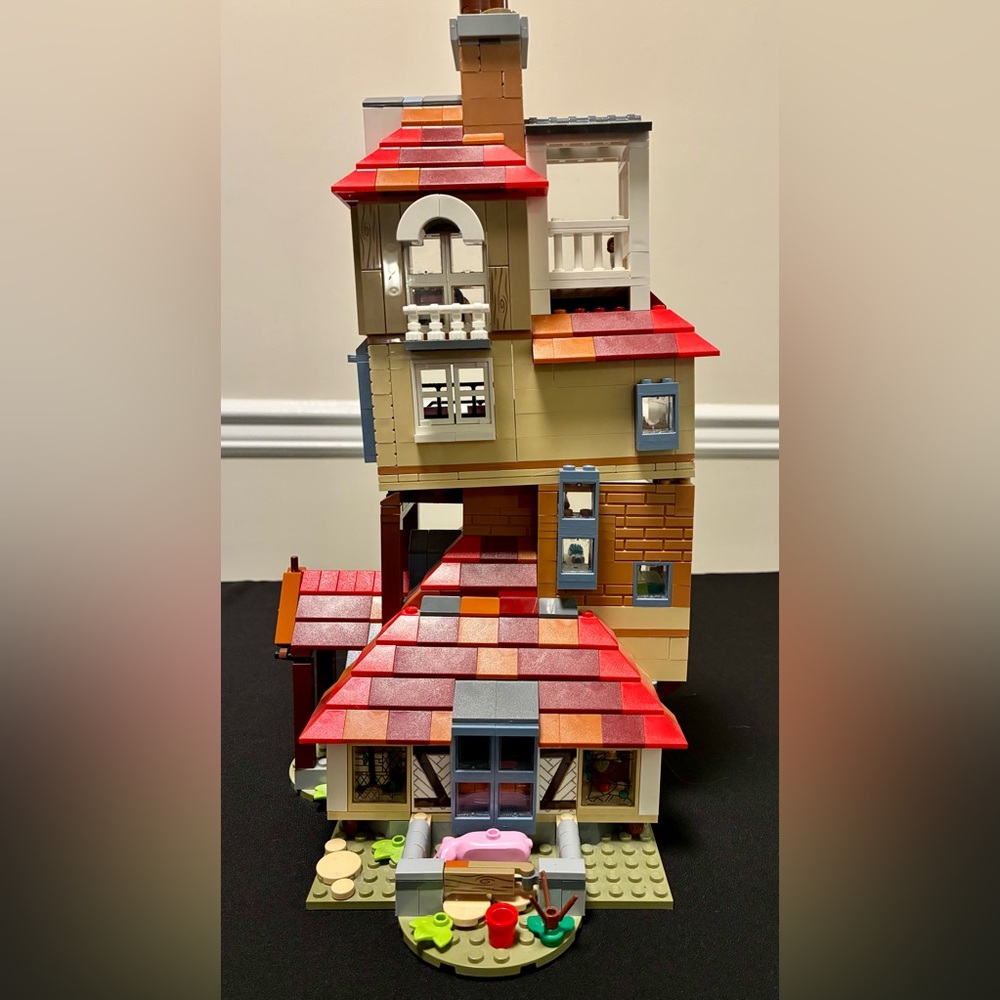 LEGO Harry Potter Attack on the Burrow #79580